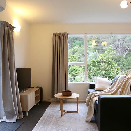 Skyline Haven - Entire Apartment - Free Parking, Espresso, Netflix - 15M To Cbd, Stadium, Ferry Wellington Zewnętrze zdjęcie
