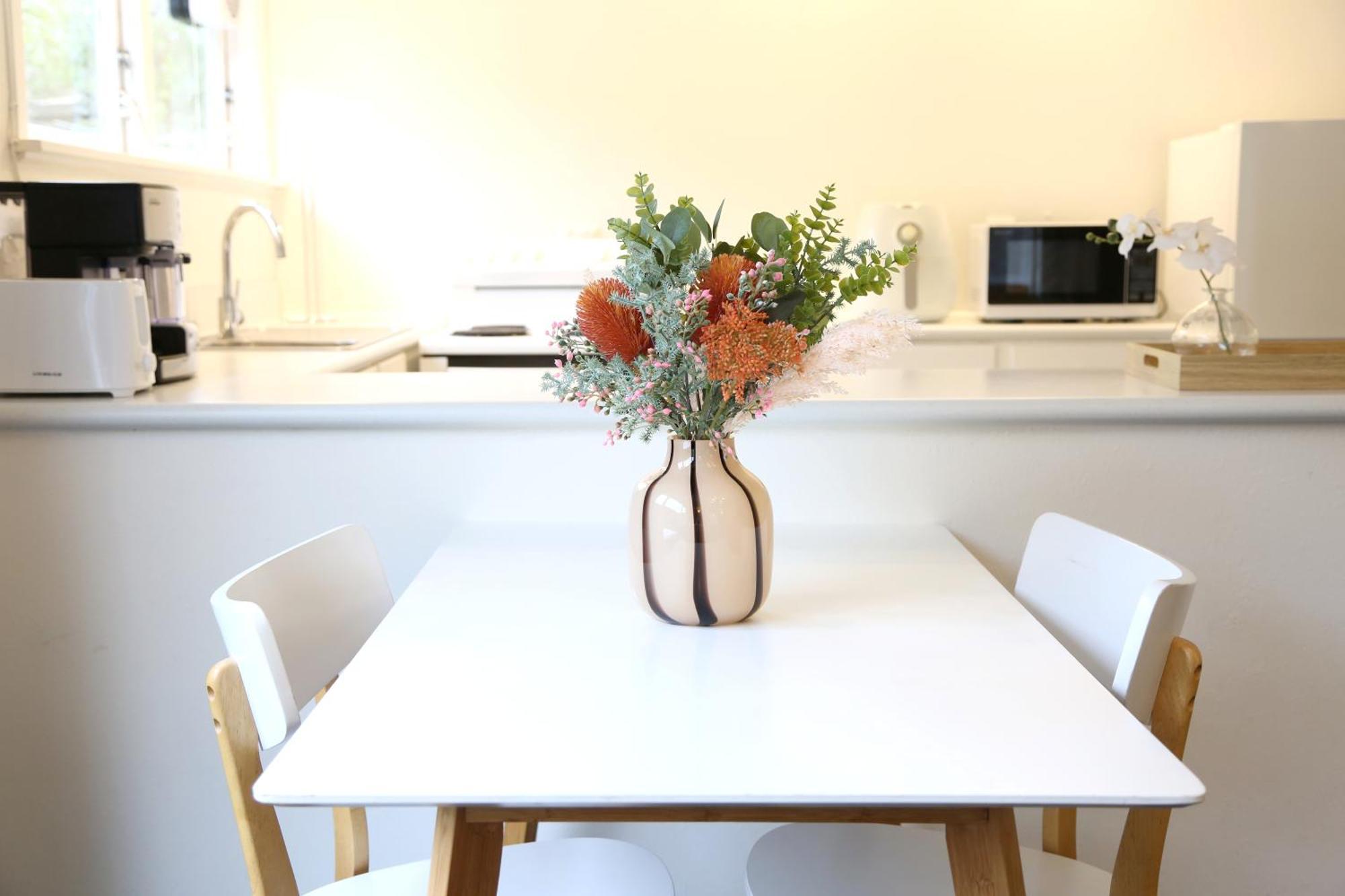 Skyline Haven - Entire Apartment - Free Parking, Espresso, Netflix - 15M To Cbd, Stadium, Ferry Wellington Zewnętrze zdjęcie